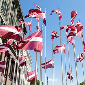 Letonca Terc�me B�rosu �zmir Yeminli Terc�man Letonca